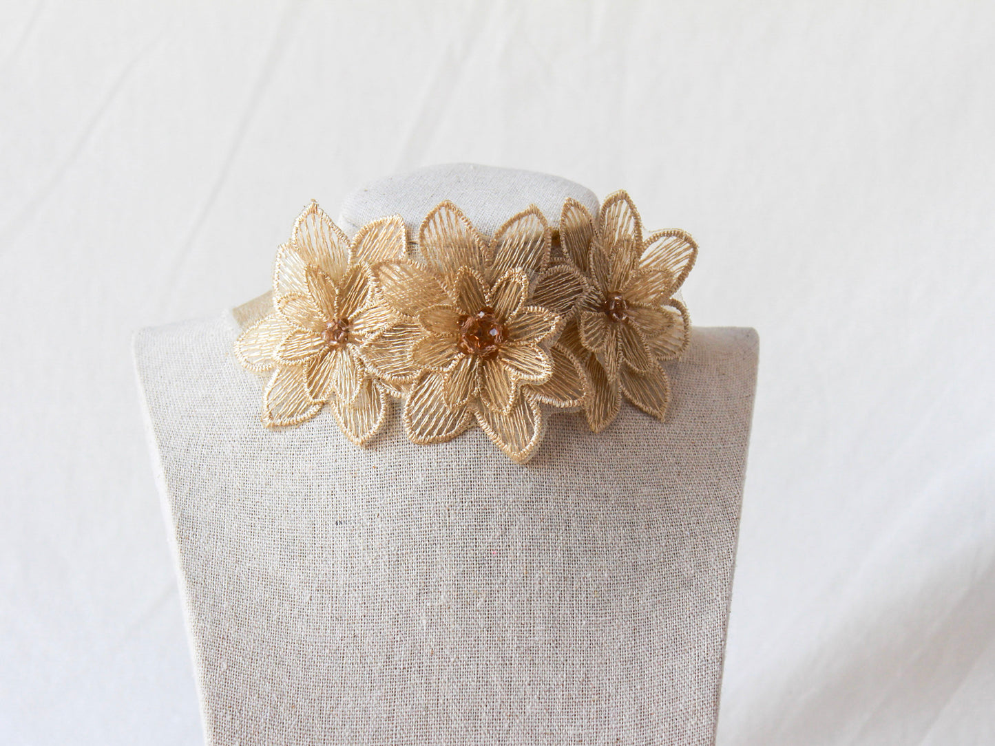 Choker Mimosa Dorado