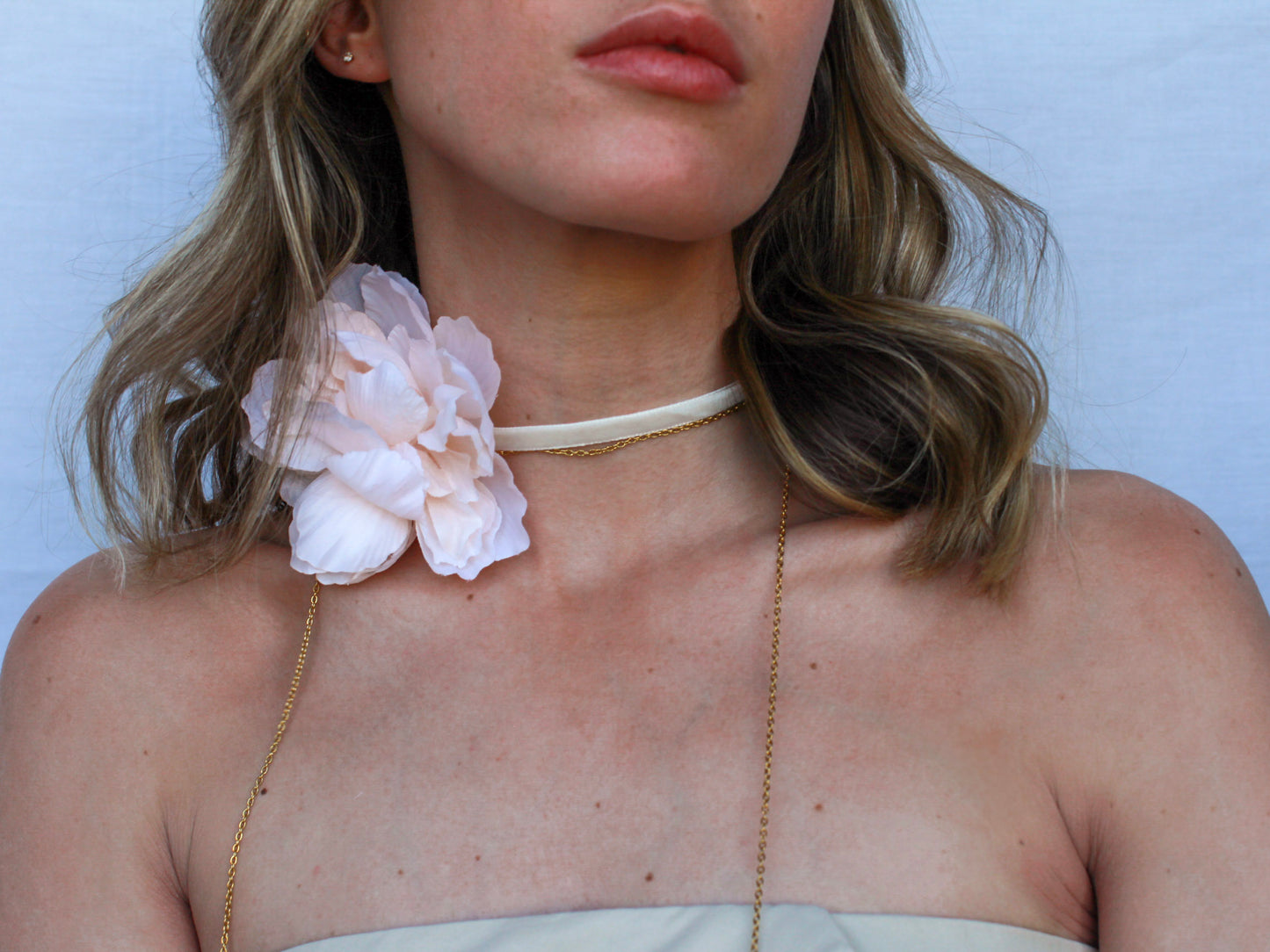 Choker Flor Blanco
